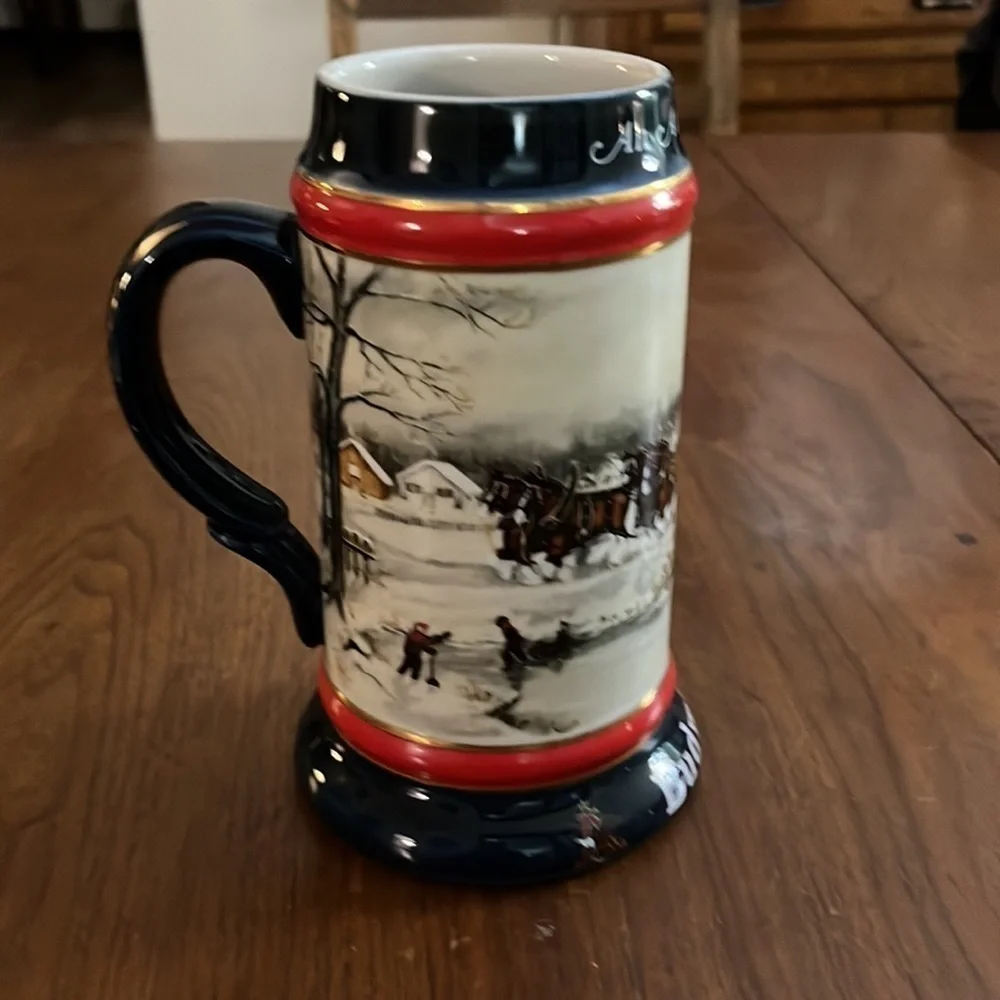 Anhueser-Busch Budweiser 1990 Christmas beer stein. The artist Susan Sampson.